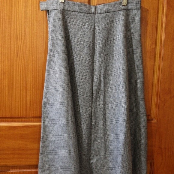 Vintage Handmade Gray Wool Plaid A-Line Midi Skirt Classic 70s Style M - Picture 11 of 12